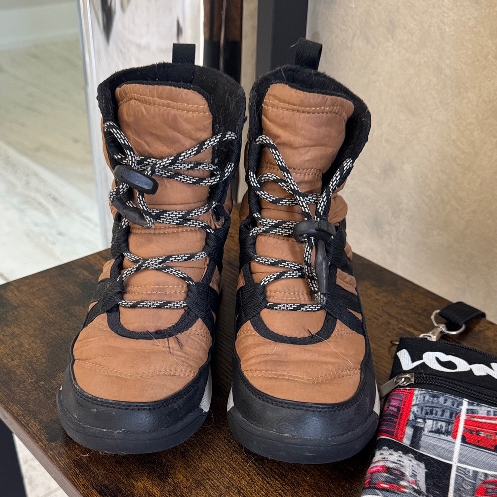 Sorel Brown and Black Winter Boots